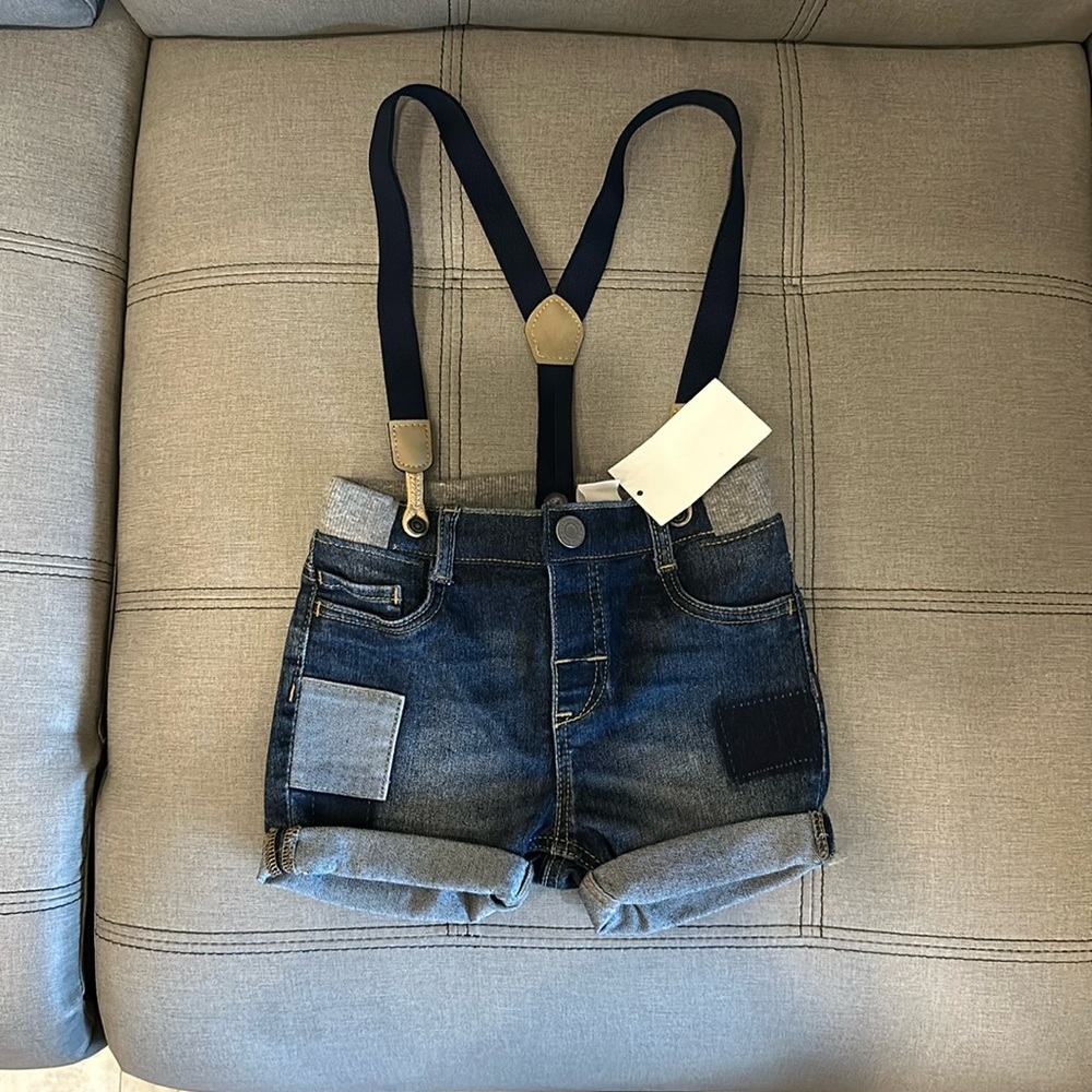 🏡NWT 18 months shorts with suspenders